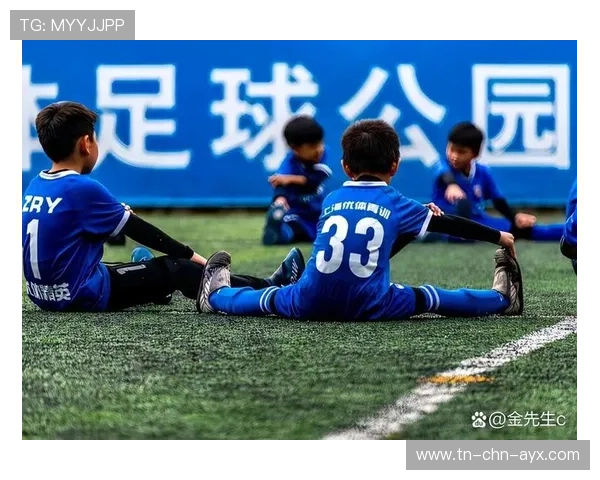 足球俱乐部在青训中强化未成年保护、合同审查与法律援助体系，青少年足球俱乐部签约合同